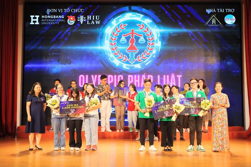 Sinh viên game bai doi thuong
 TP. Hồ Chí Minh giành giải Quán quân cuộc thi “Olympic Pháp luật” năm 2023