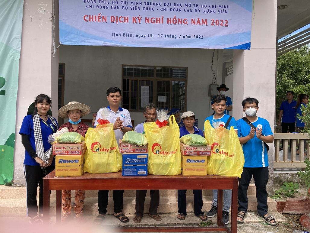 game bai doi thuong
 TP. Hồ Chí Minh tổ chức chiến dịch tình nguyện “Kỳ nghỉ hồng” tại tỉnh An Giang.