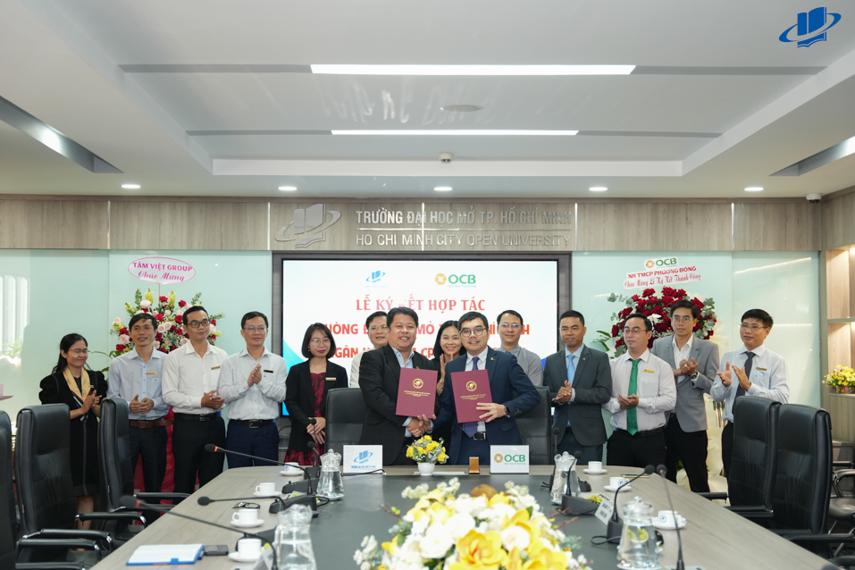 Lễ ký kết hợp tác giữa game bai doi thuong
 Thành phố Hồ Chí Minh và các doanh nghiệp trong lĩnh vực Kinh tế