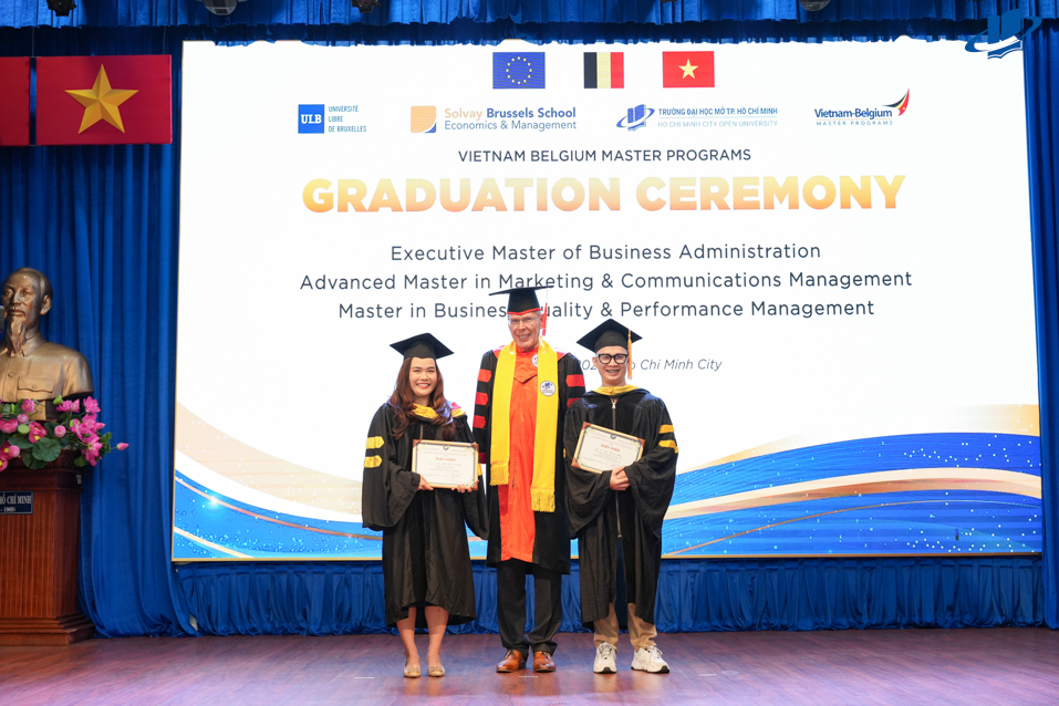 Lễ trao bằng tốt nghiệp Chương trình cao học liên kết Việt – Bỉ năm 2023