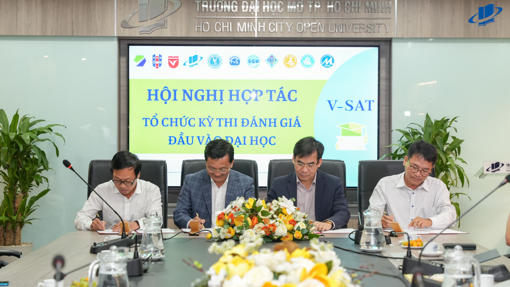 game bai doi thuong
 TP. Hồ Chí Minh tổ chức Lễ ký kết về việc công nhận và sử dụng kết quả Kỳ thi đánh giá năng lực đầu vào đại học trên máy tính (V-SAT)